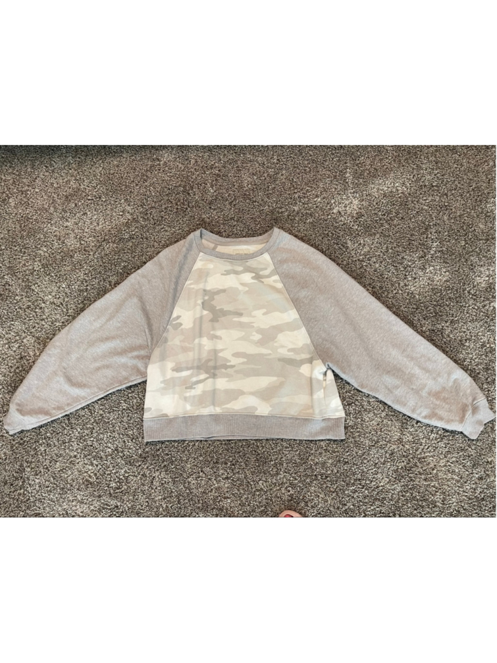 American Eagle Women's Sweatshirt, Size Large, Grey White Camo, VGUC